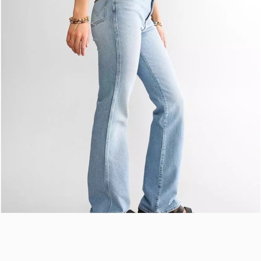 Wrangler Sky Blue High Rise Women's Jeans - Picture 2 of 12